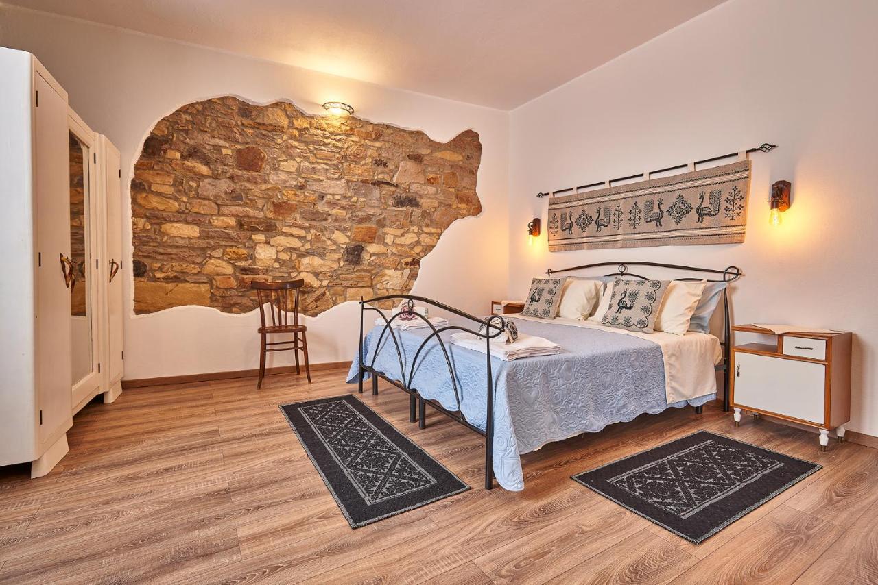Al Vicolo VI Bed and Breakfast Sardara Buitenkant foto