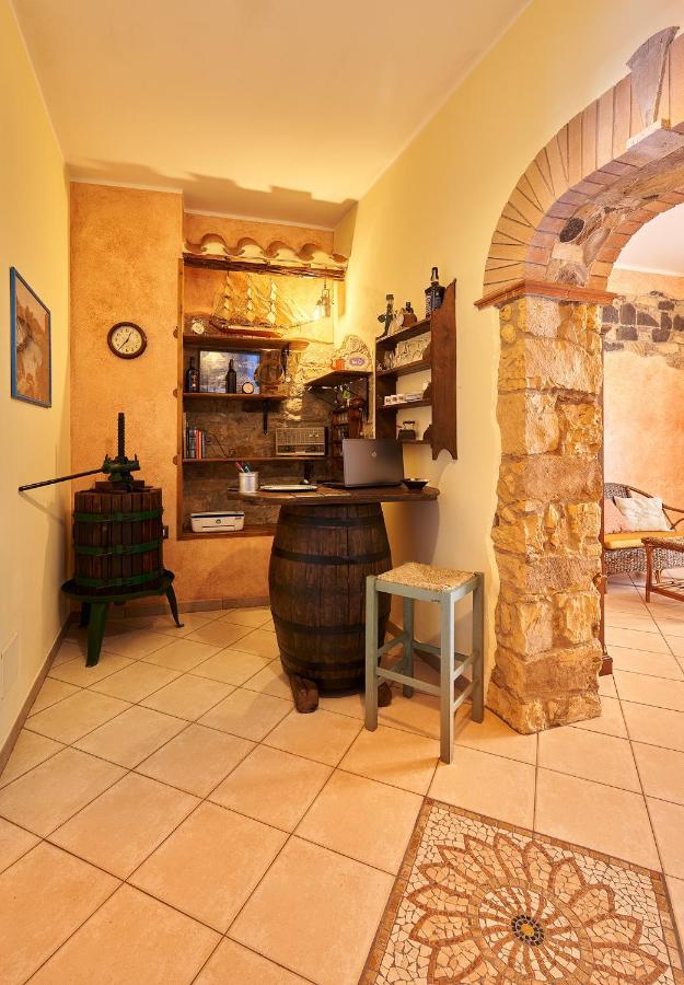 Al Vicolo VI Bed and Breakfast Sardara Buitenkant foto